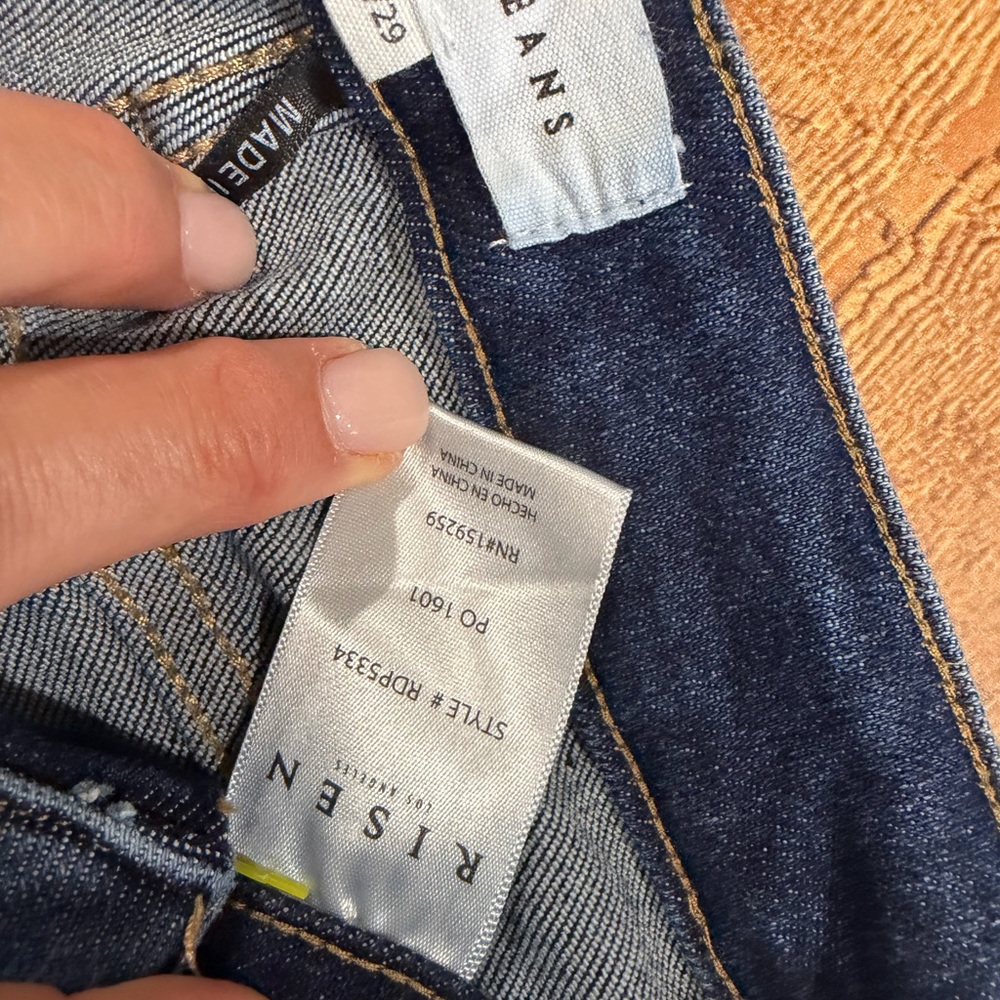 Risen Women's Crossover Dark Wash Blue Jeans Size 29 - Picture 6 of 6